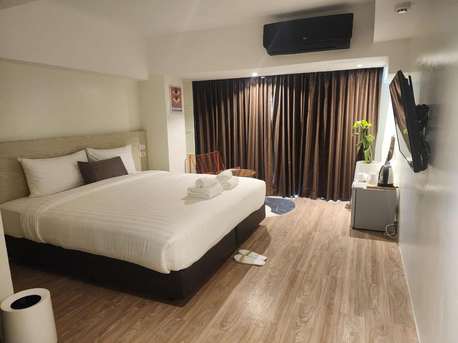 Gecko Eye Hotel Bangkok Buitenkant foto